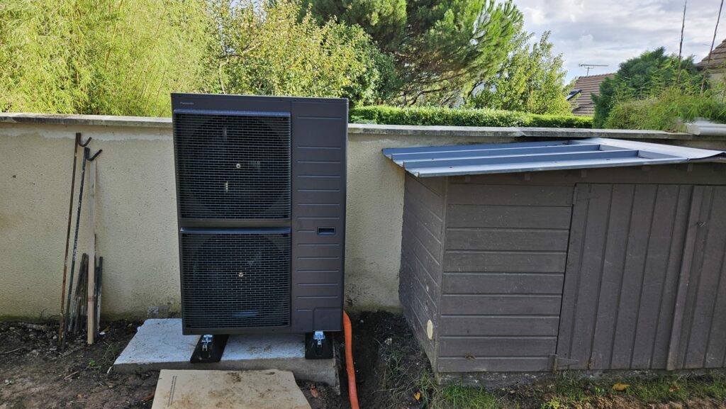 Installation d'une pompe à chaleur air eau Panasonnic à Yerres 91